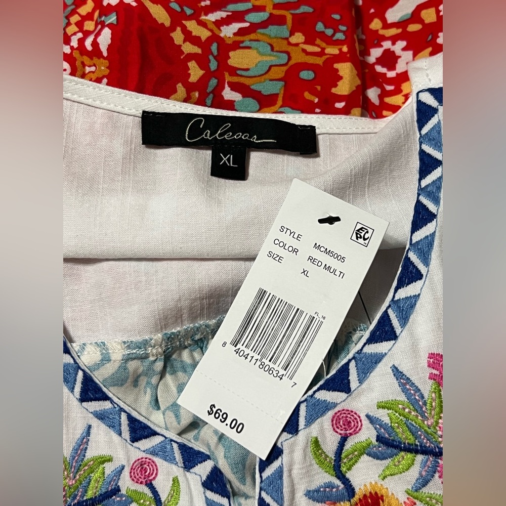 NWT Calessa Size XL Embroidered Patchwork Peasant Split V-Neck Sleeveless Blouse - Picture 11 of 11